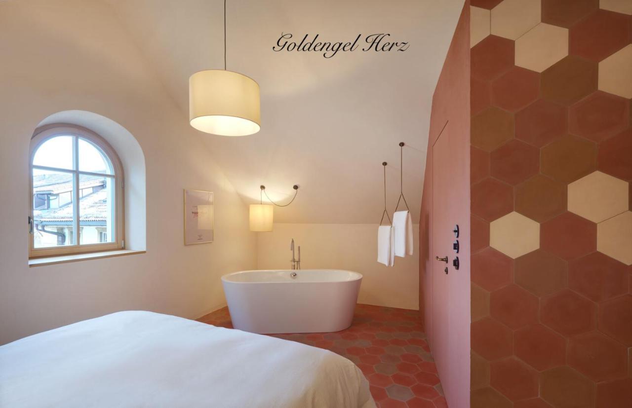 Goldengel Design - Im Historischen Ortskern Von Apartment